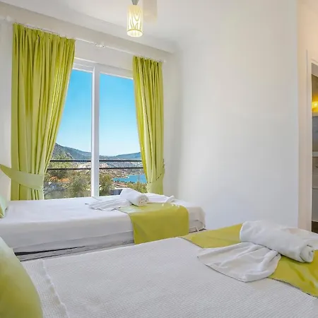 3 Bedroom - 7760 *
